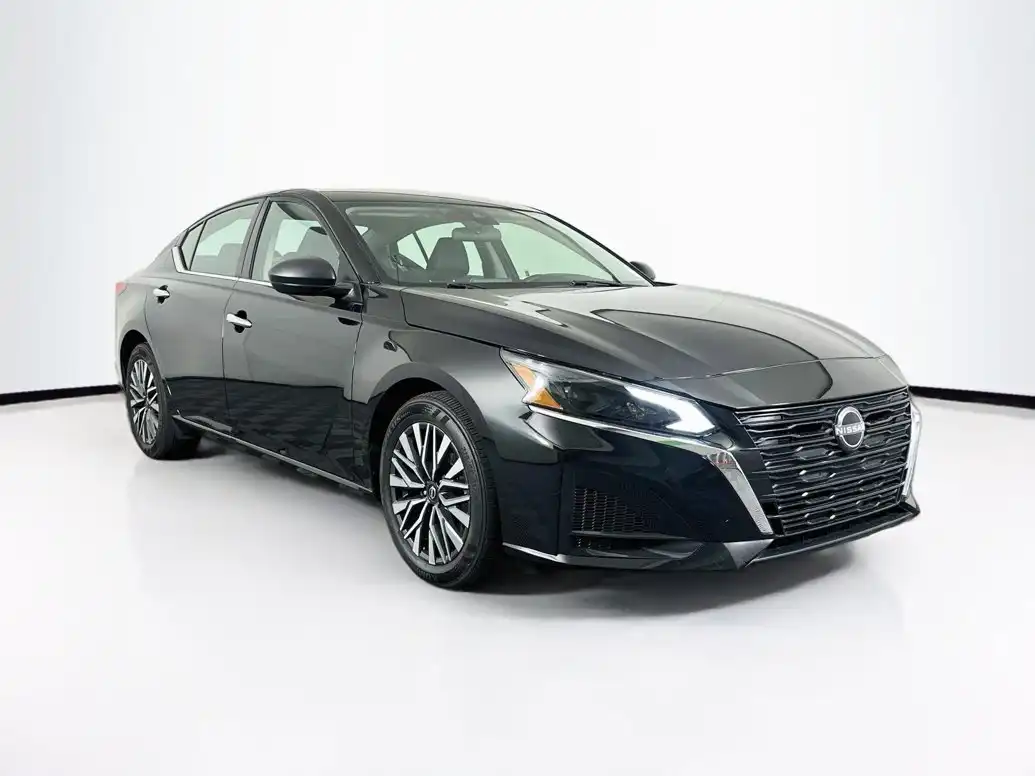2024 Nissan Altima 2.5 SV's photo
