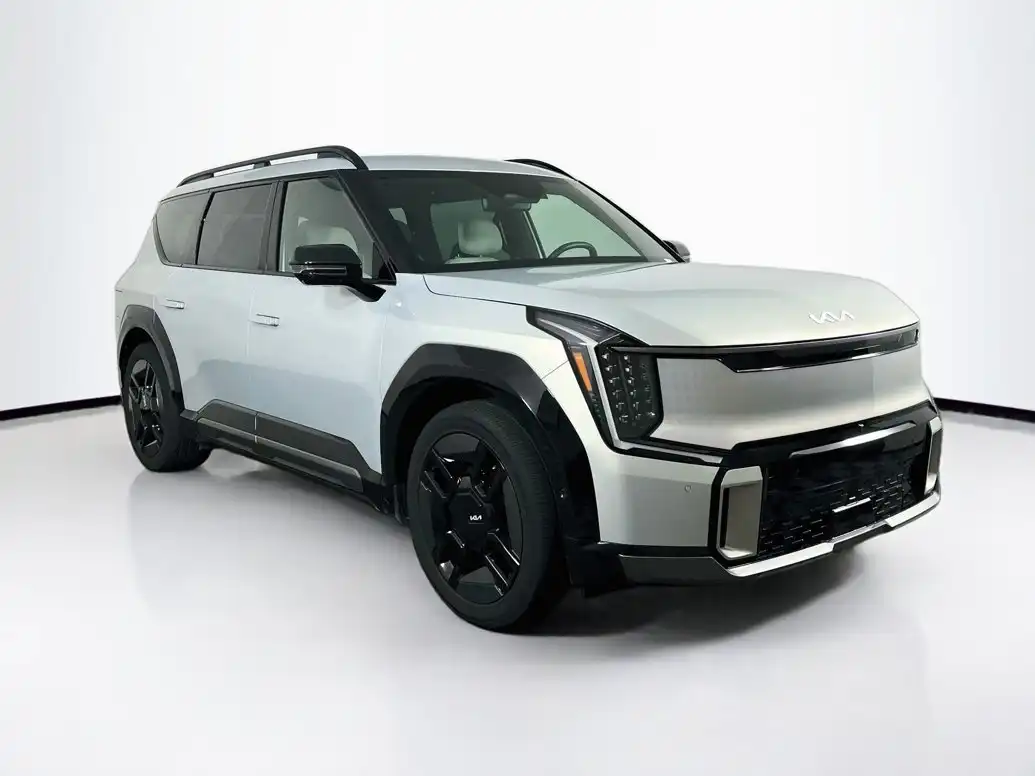 2024 Kia EV9 GT-Line AWD's photo
