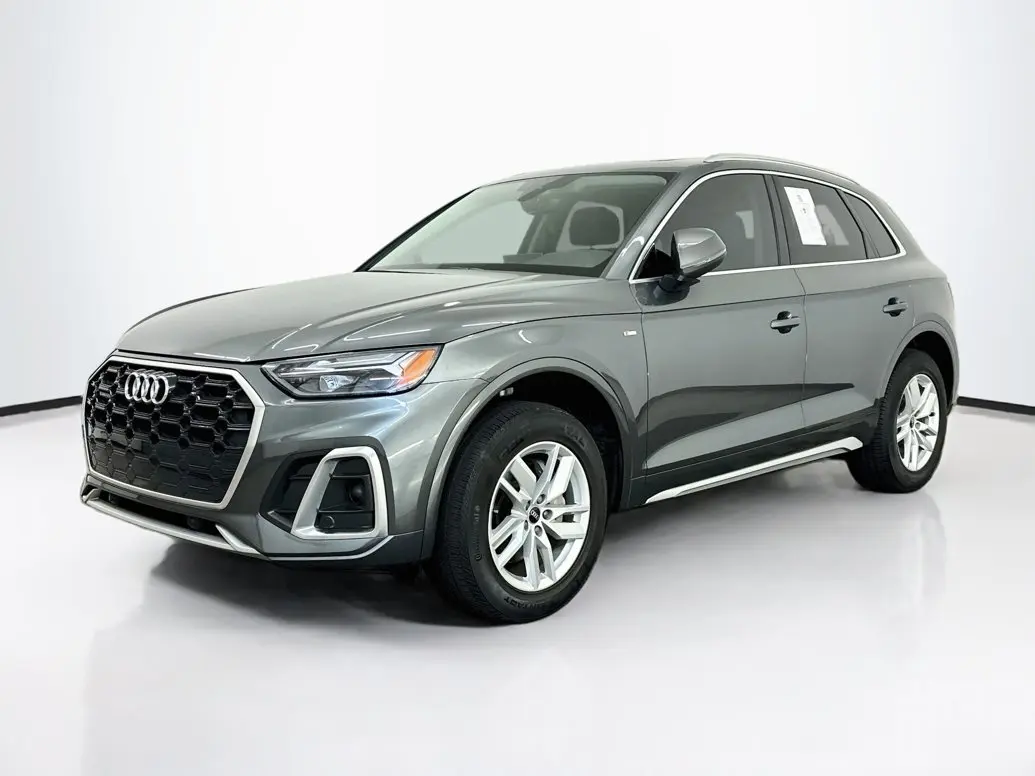 2023 Audi Q5 45 Premium photo 3