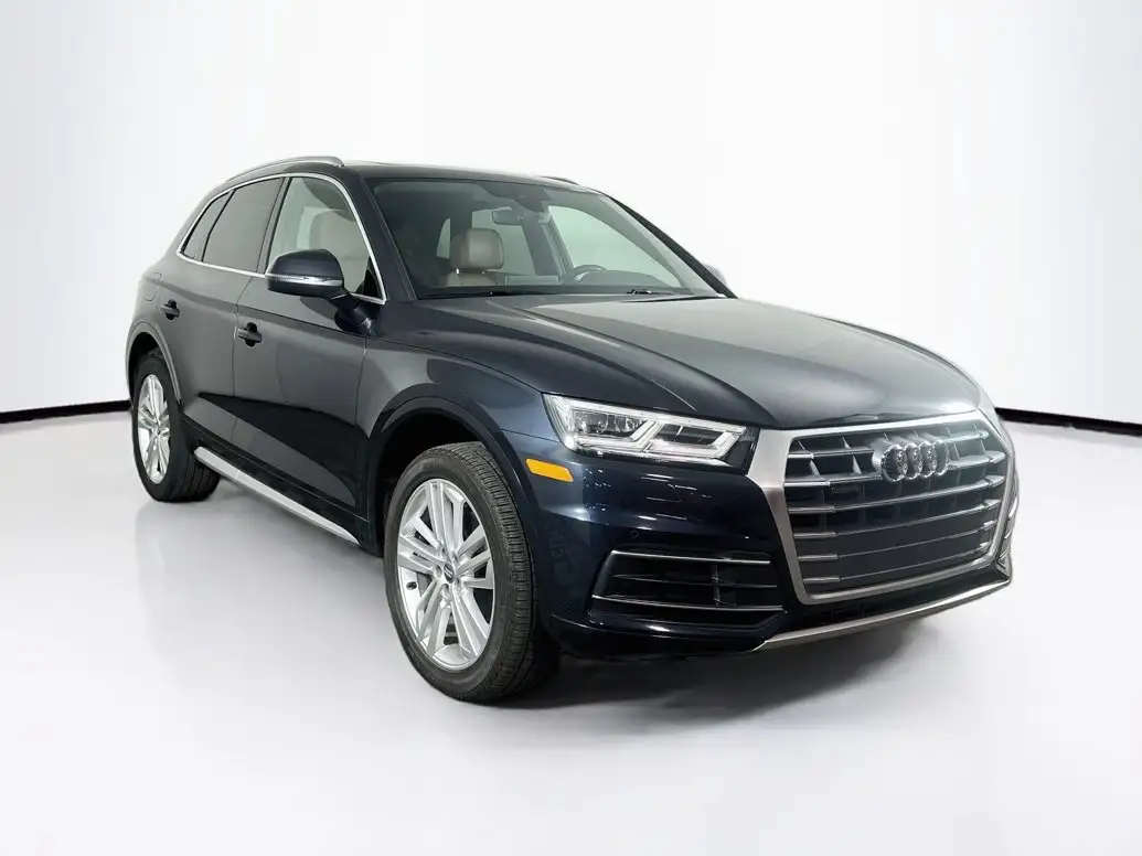 2018 Audi Q5 2.0T quattro S tronic Premium Plus's photo