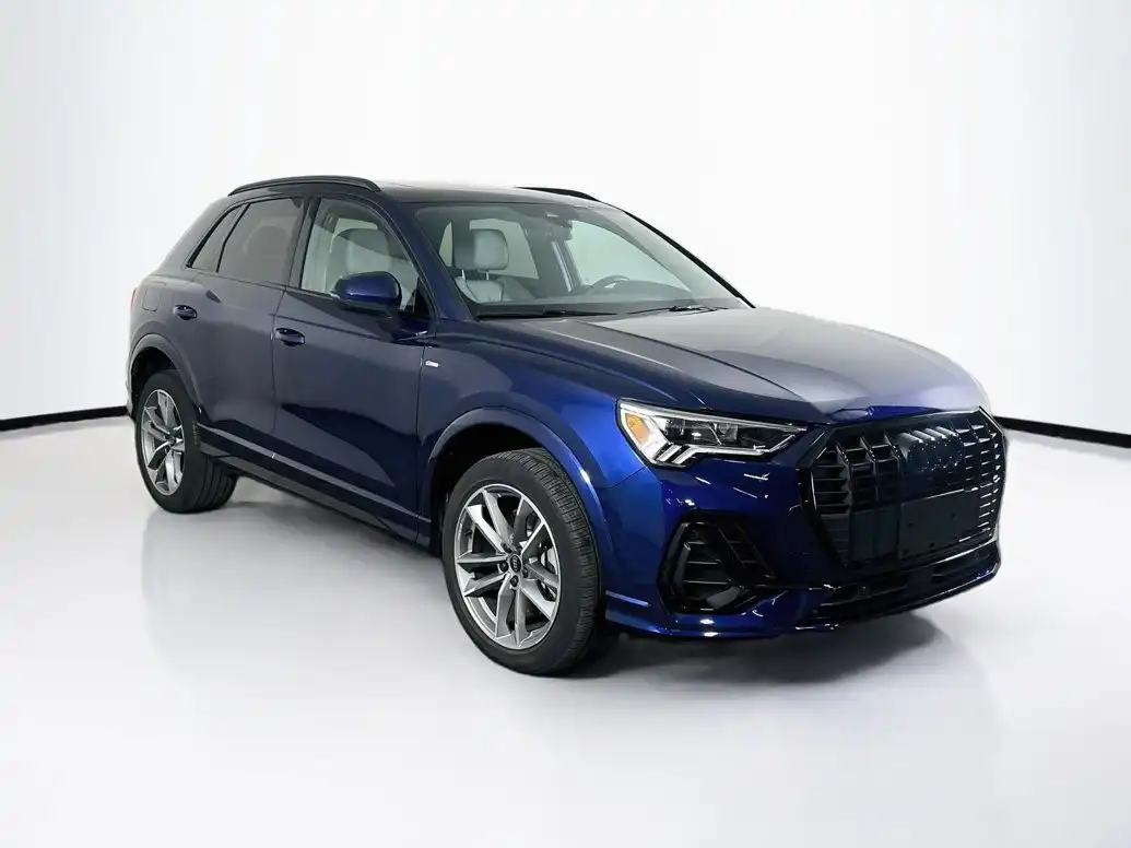 2023 Audi Q3 45 TFSI S Line Premium quattro's photo