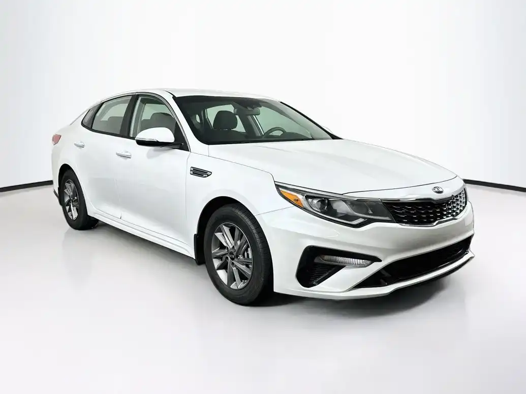 2020 Kia Optima LX Auto's photo