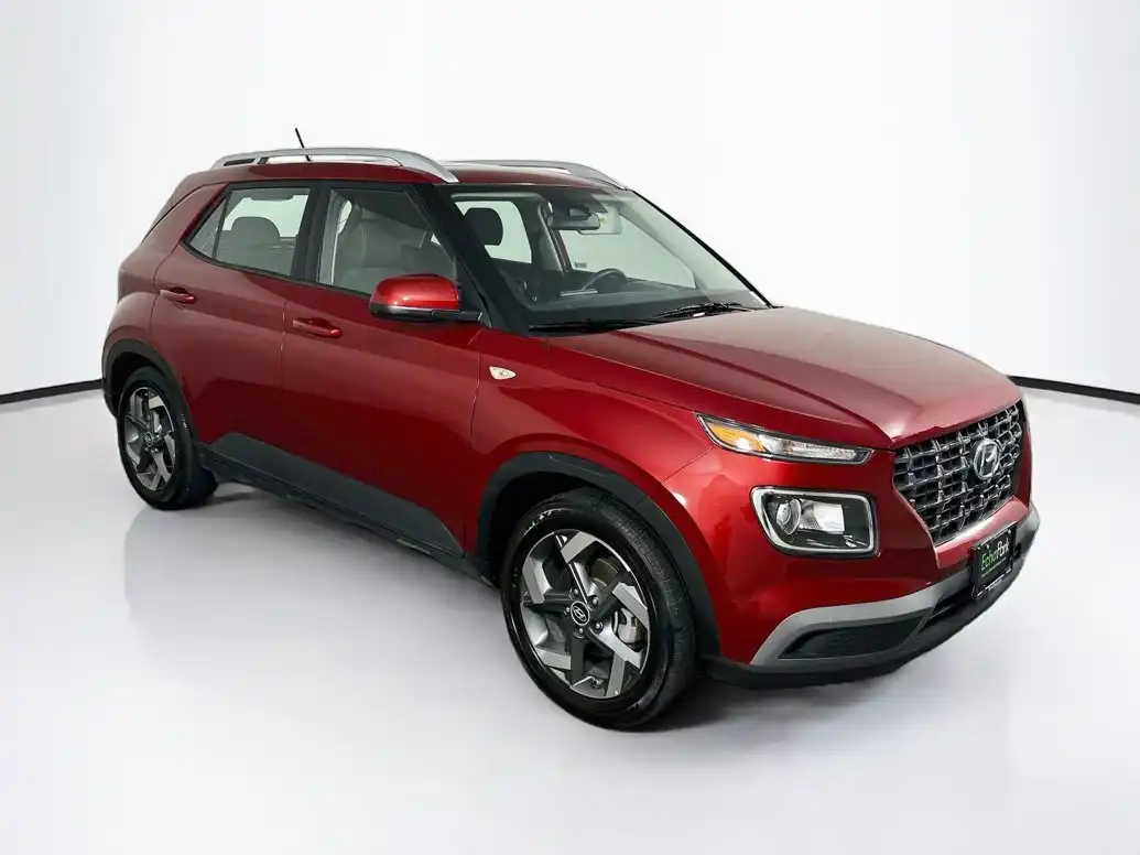 2025 Hyundai Venue SEL IVT's photo