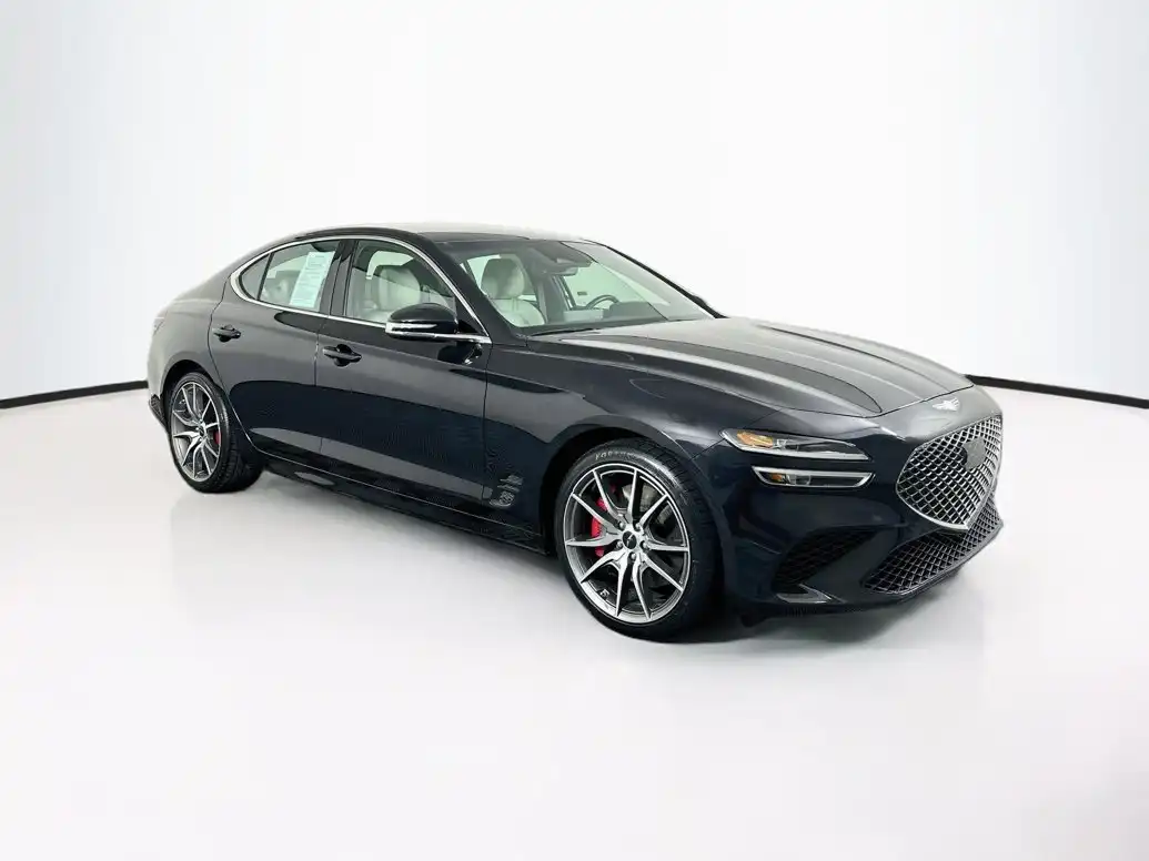 2025 Genesis G70 2.5T Standard's photo