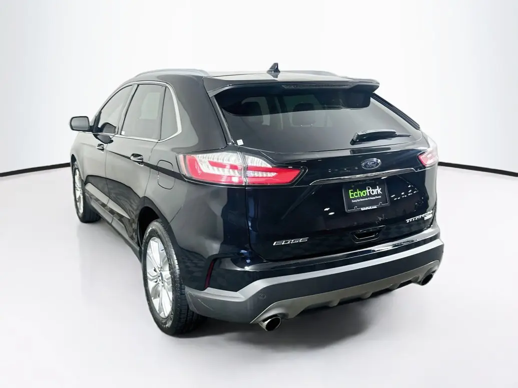 2020 Ford Edge Titanium photo 5