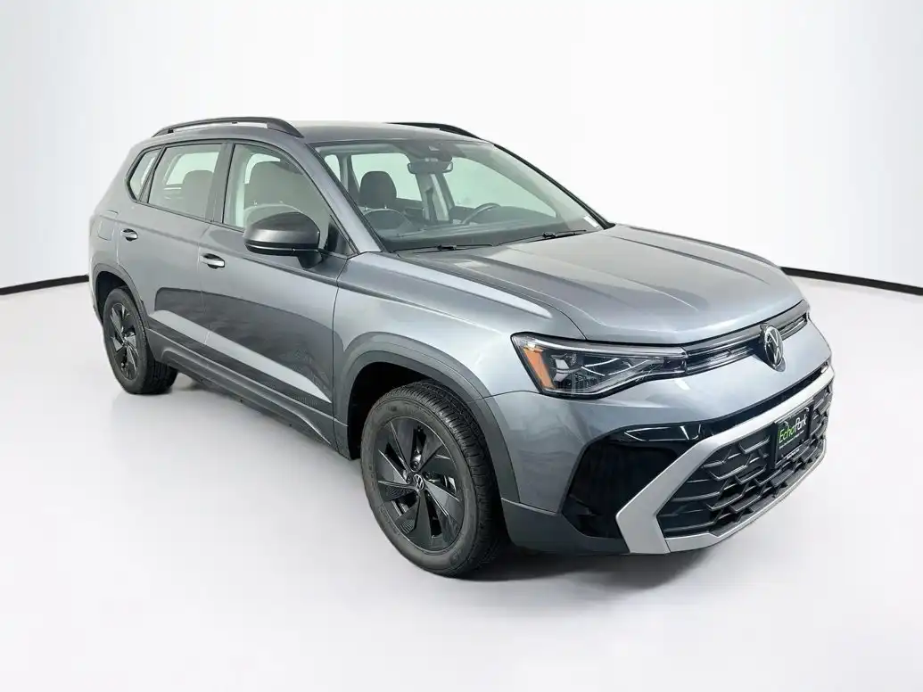 2025 Volkswagen Taos 1.5T S's photo