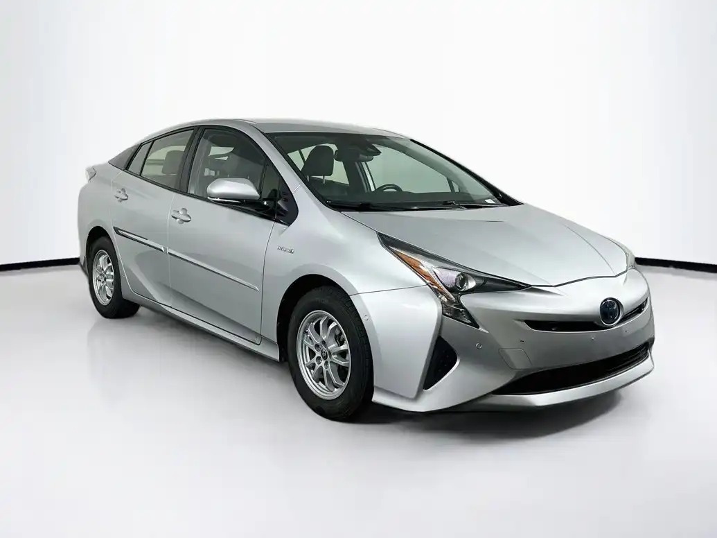 2017 Toyota Prius Four's photo