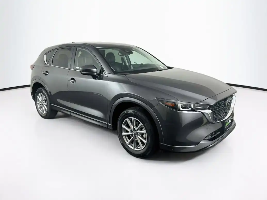 2025 Mazda CX-5 S Preferred package Auto AWD's photo
