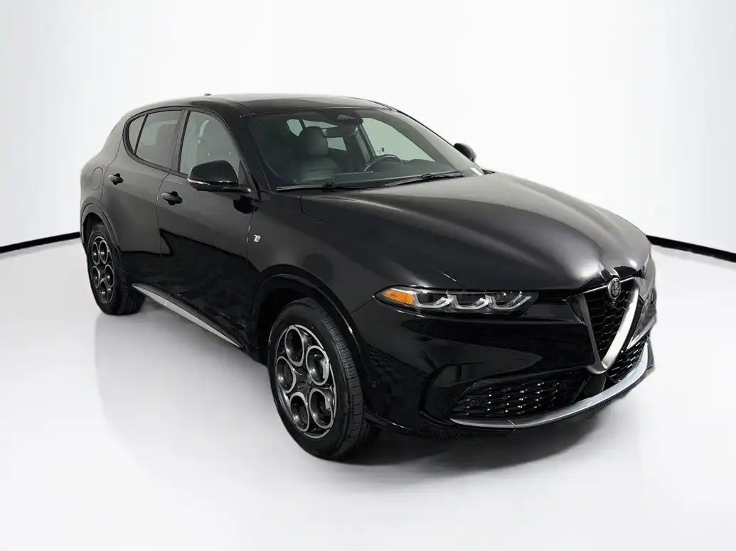 2024 Alfa Romeo Tonale TI's photo