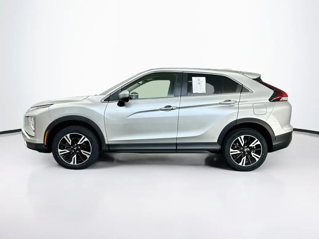 2024 Mitsubishi Eclipse Cross SE S-AWC photo 4