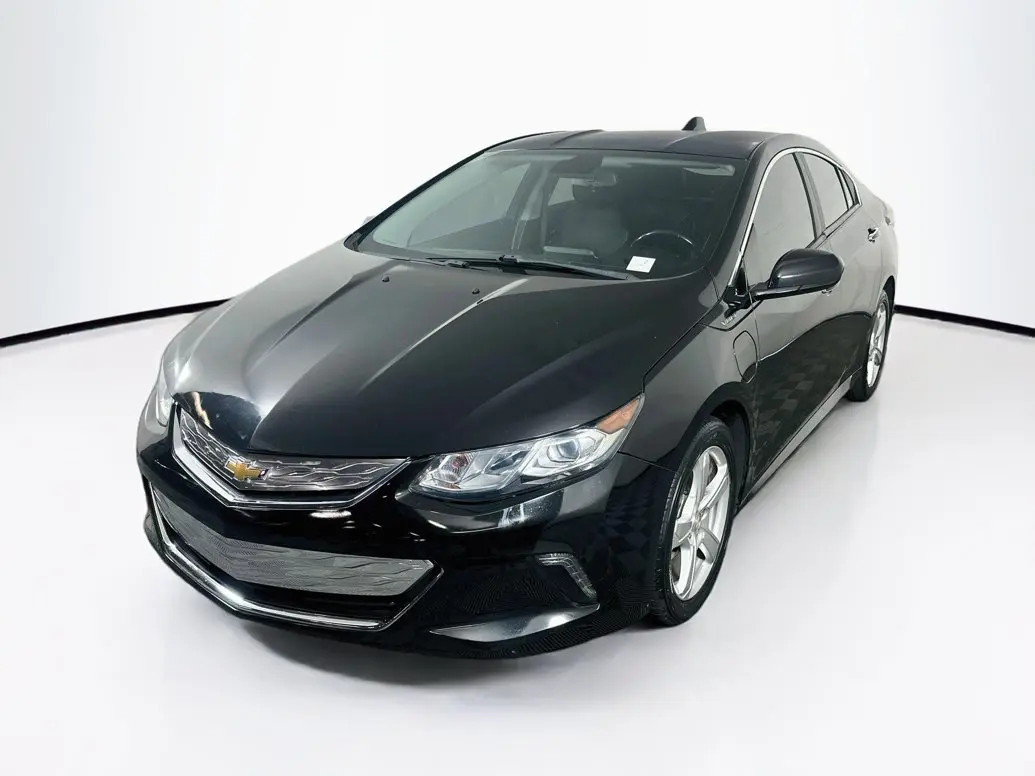 2017 Chevrolet Volt LT photo 3