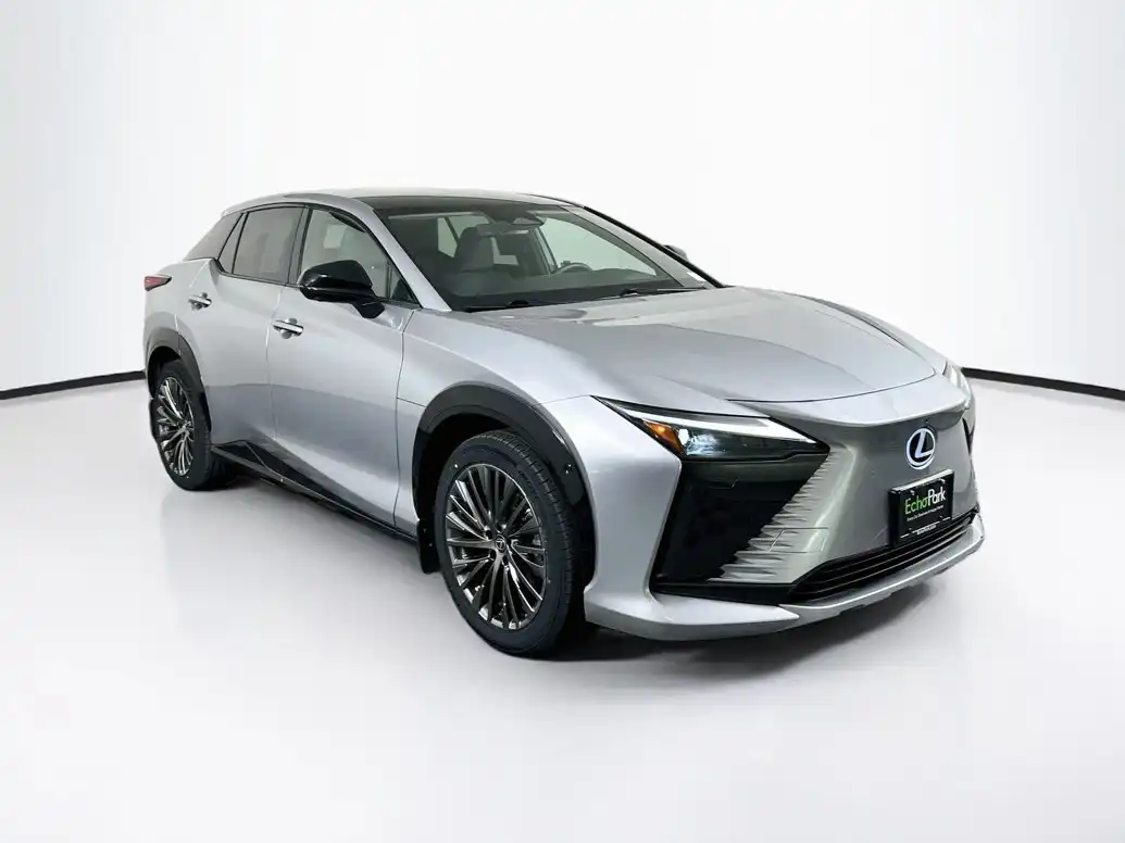 2023 Lexus RZ 450e 450e Luxury AWD's photo