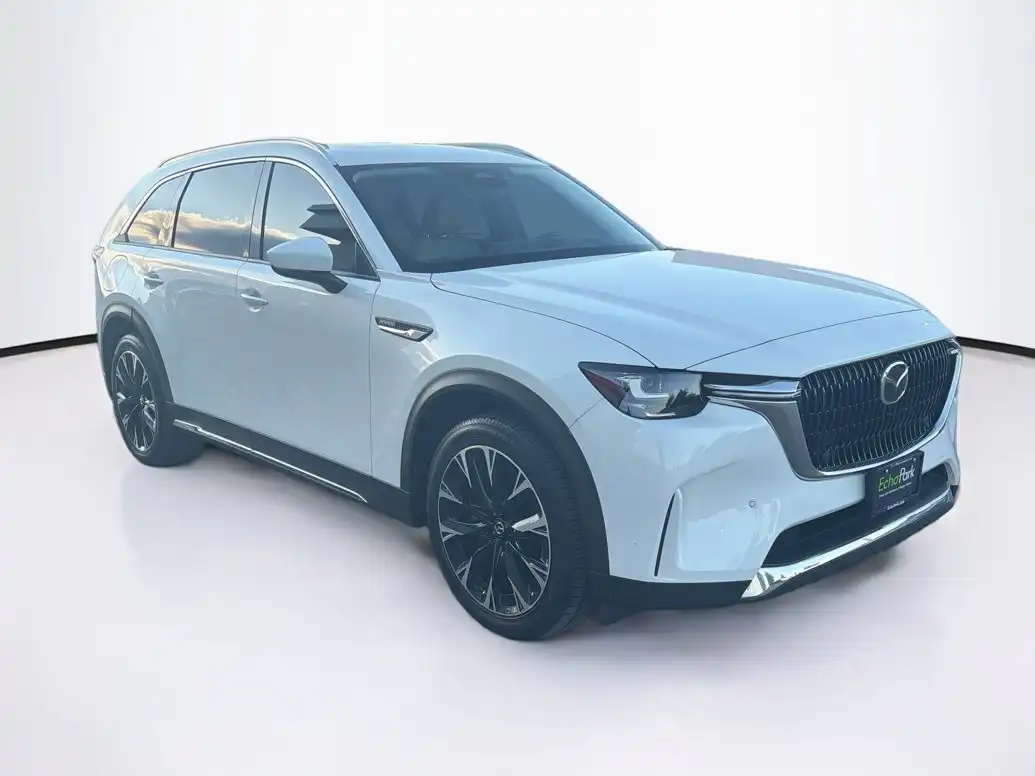 2024 Mazda CX-90 PHEV Premium Package's photo