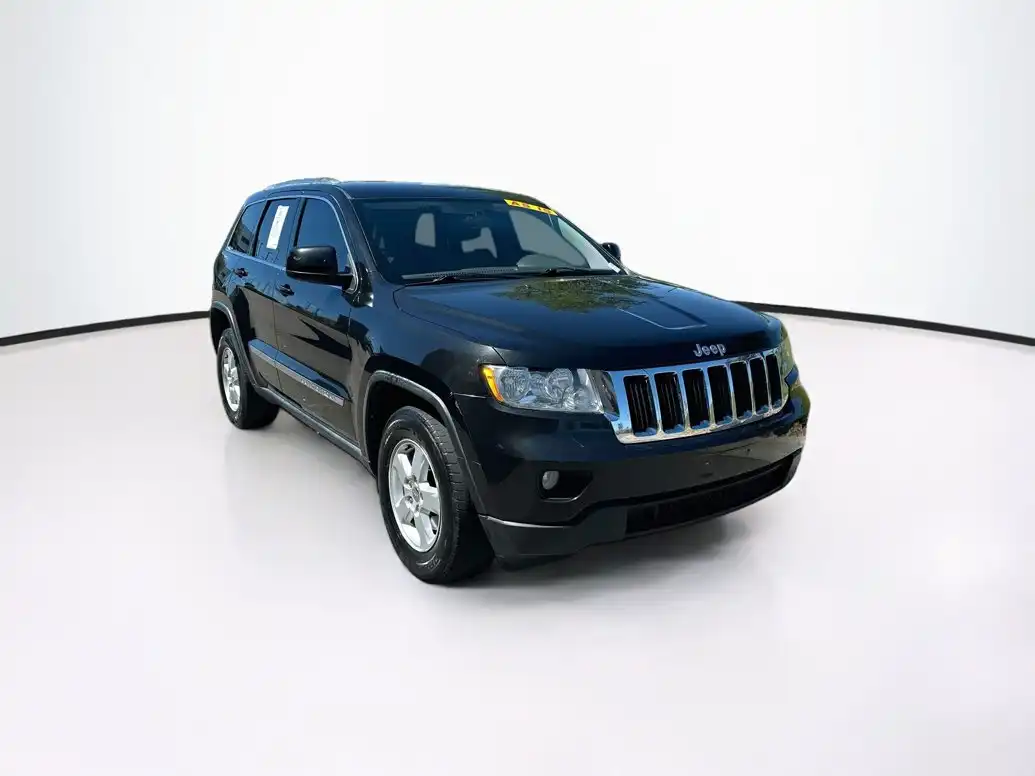 2011 Jeep Grand Cherokee Laredo 4WD's photo