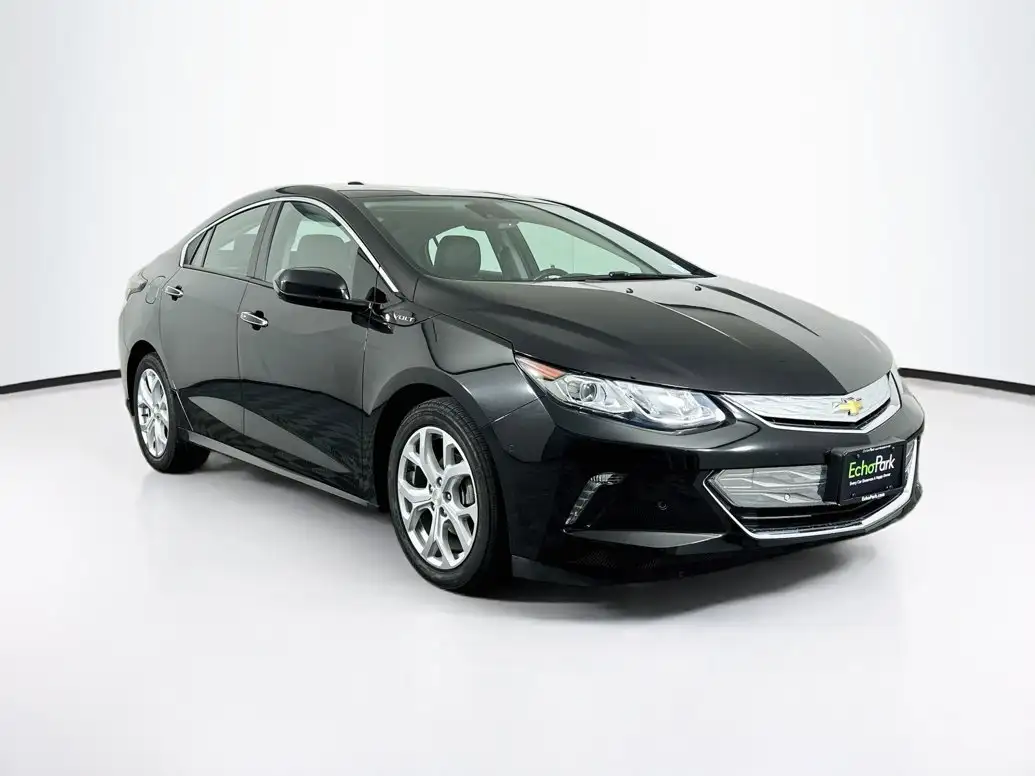 2018 Chevrolet Volt Premier's photo
