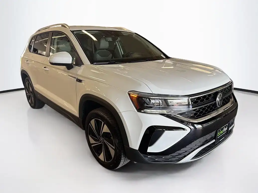 2023 Volkswagen Taos 1.5T SE 4Motion's photo