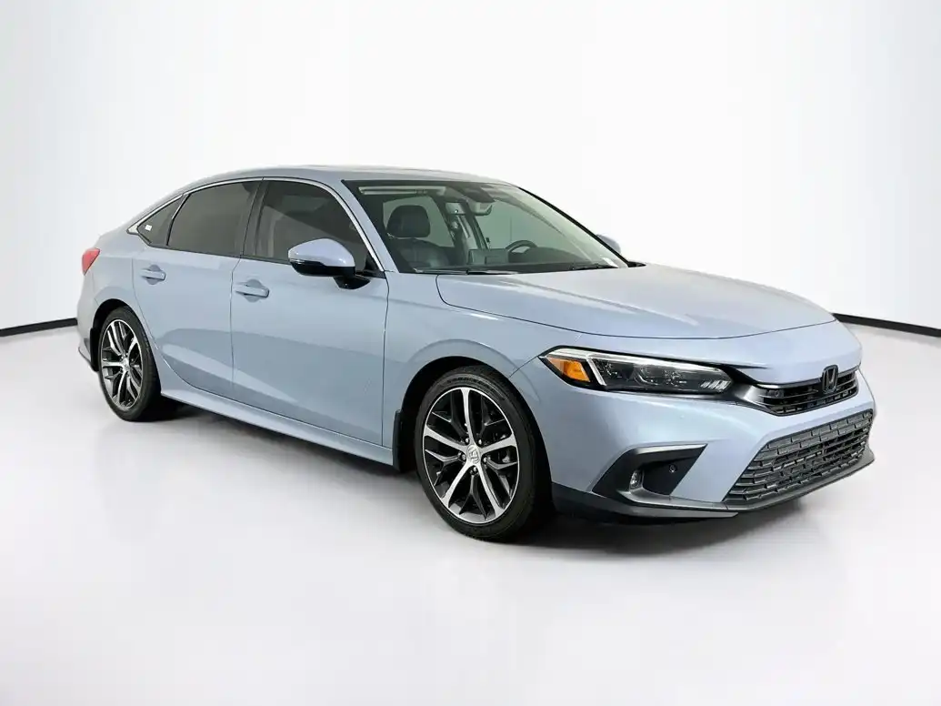 2023 Honda Civic Touring CVT's photo