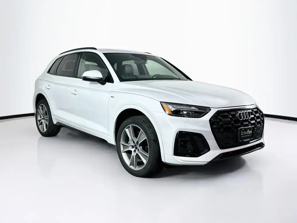 2025 Audi Q5 45 Premium's photo