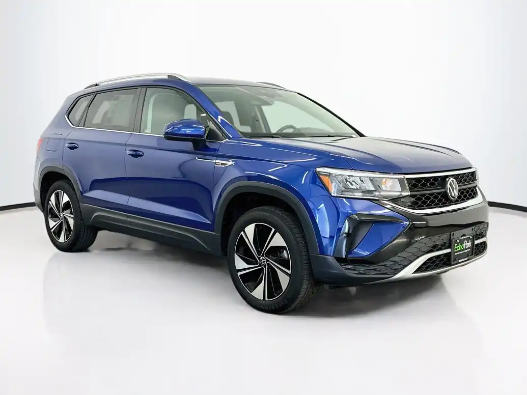 2023 Volkswagen Taos 1.5T SE 4Motion's photo