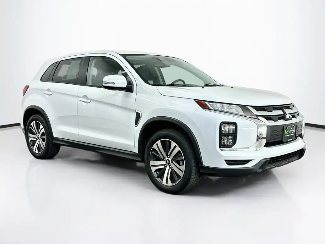 2024 Mitsubishi Outlander Sport 2.0 SE AWC CVT's photo