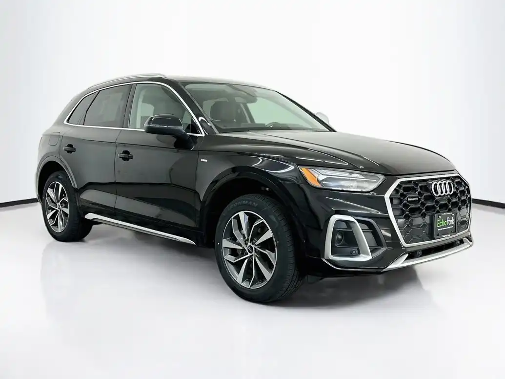 2023 Audi Q5 45 Premium Plus's photo