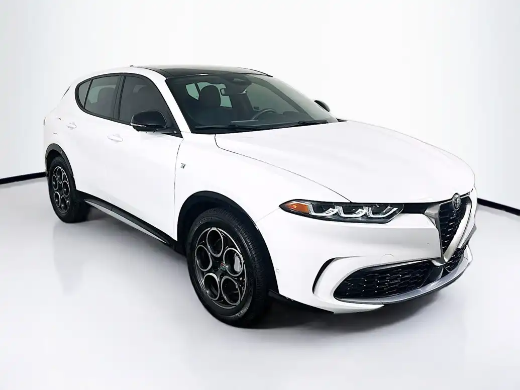 2024 Alfa Romeo Tonale TI's photo