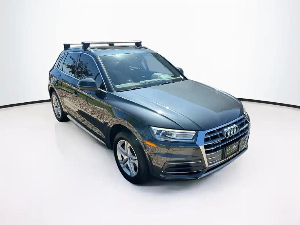 2019 Audi Q5 2.0T Premium quattro S tronic's photo