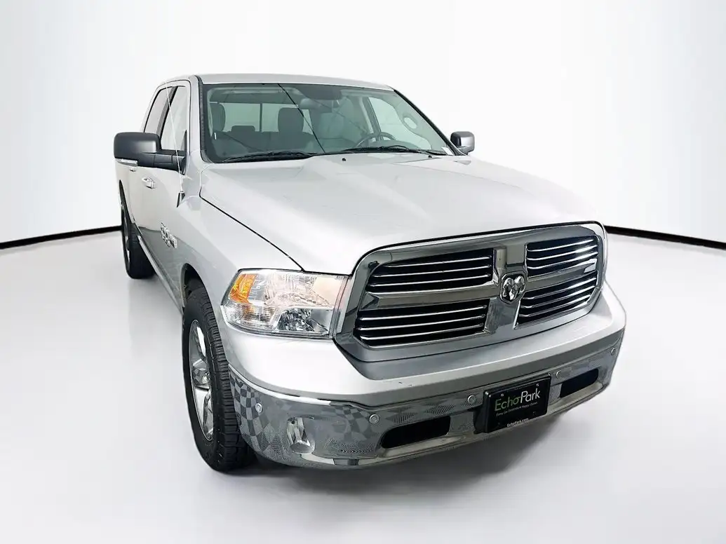 2016 RAM 1500 Big Horn 4x4 Crew Cab 5'7's photo