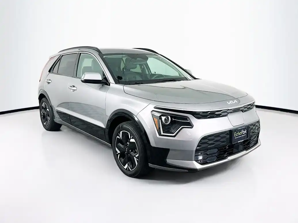 2023 Kia Niro Wind EV's photo
