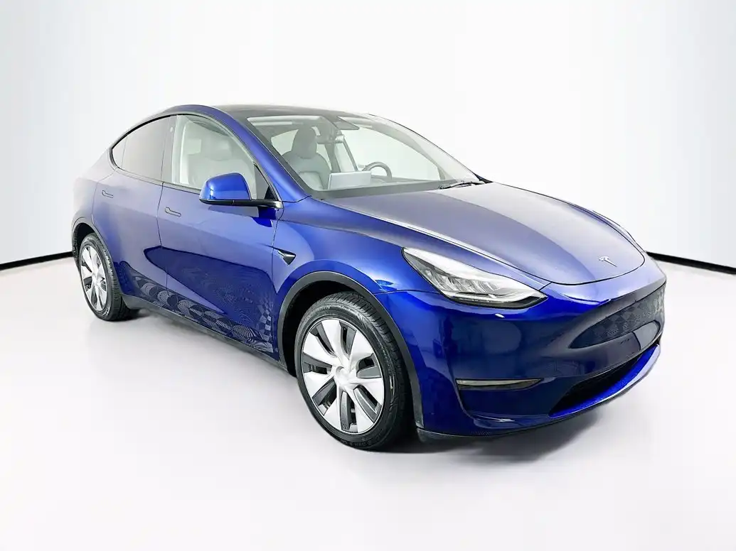 2023 Tesla Model Y Long Range Dual Motor All-Wheel Drive's photo