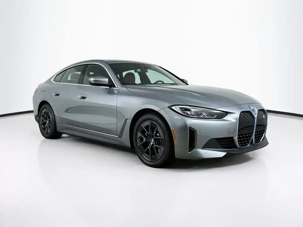 2024 BMW i4 eDrive35's photo
