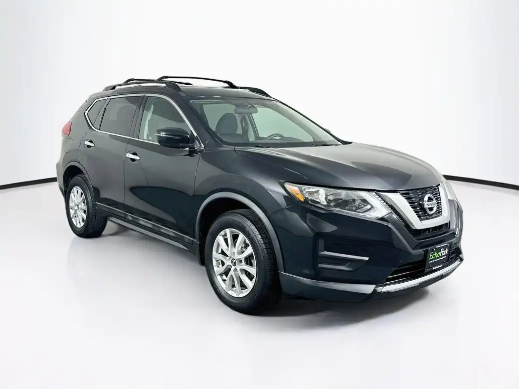 2017 Nissan Rogue SV AWD's photo