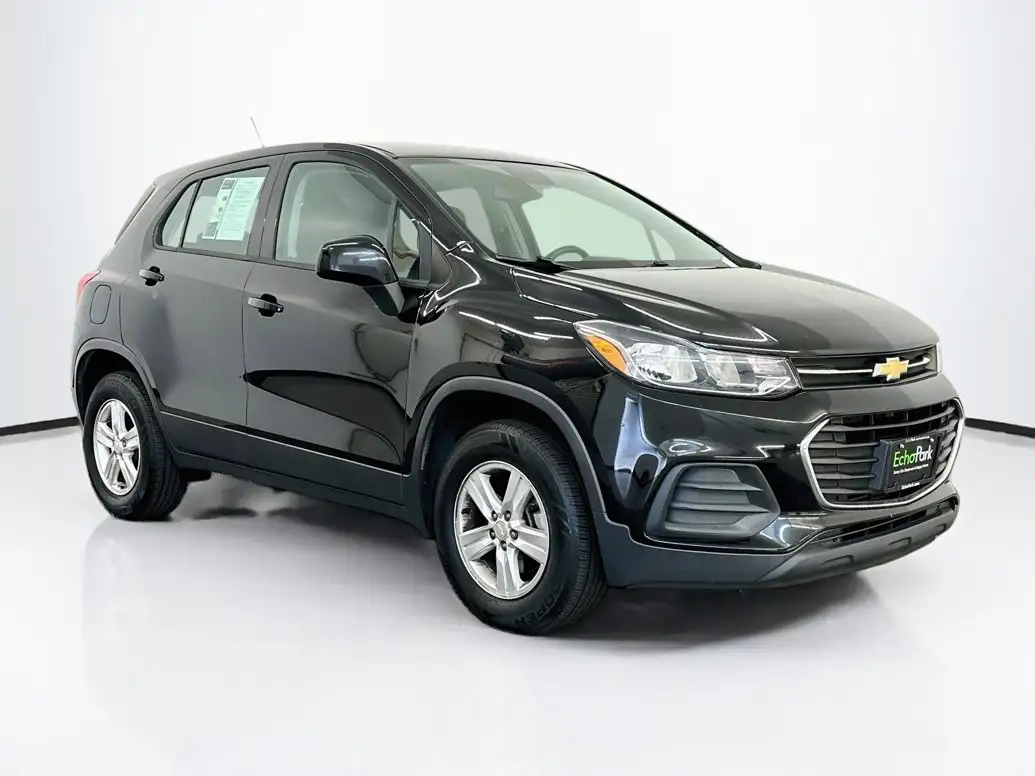 2019 Chevrolet Trax LS AWD's photo