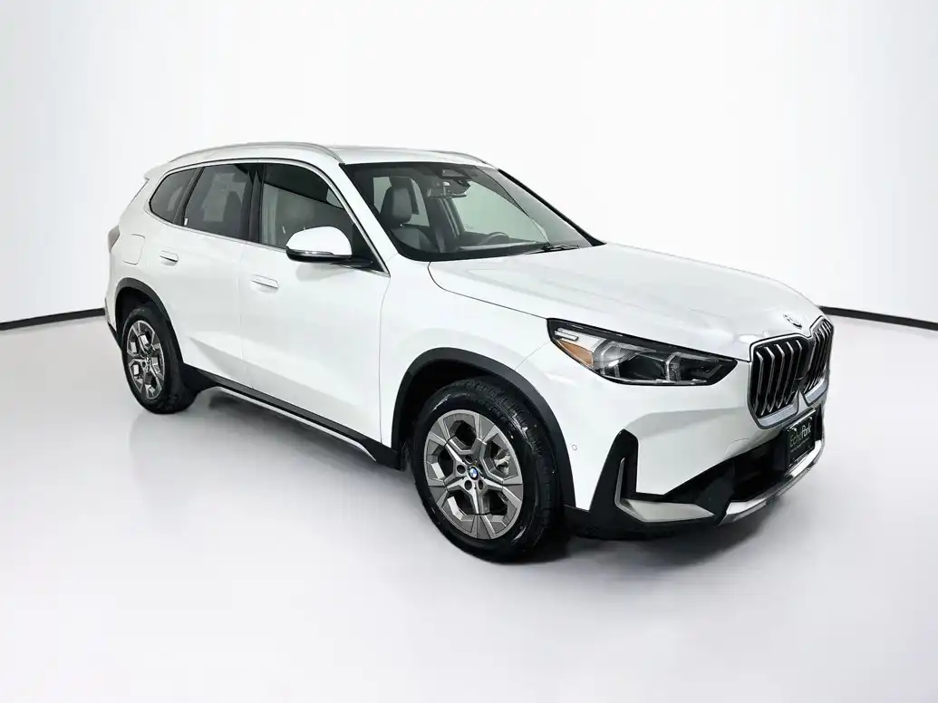2026 BMW X1 xDrive28i's photo