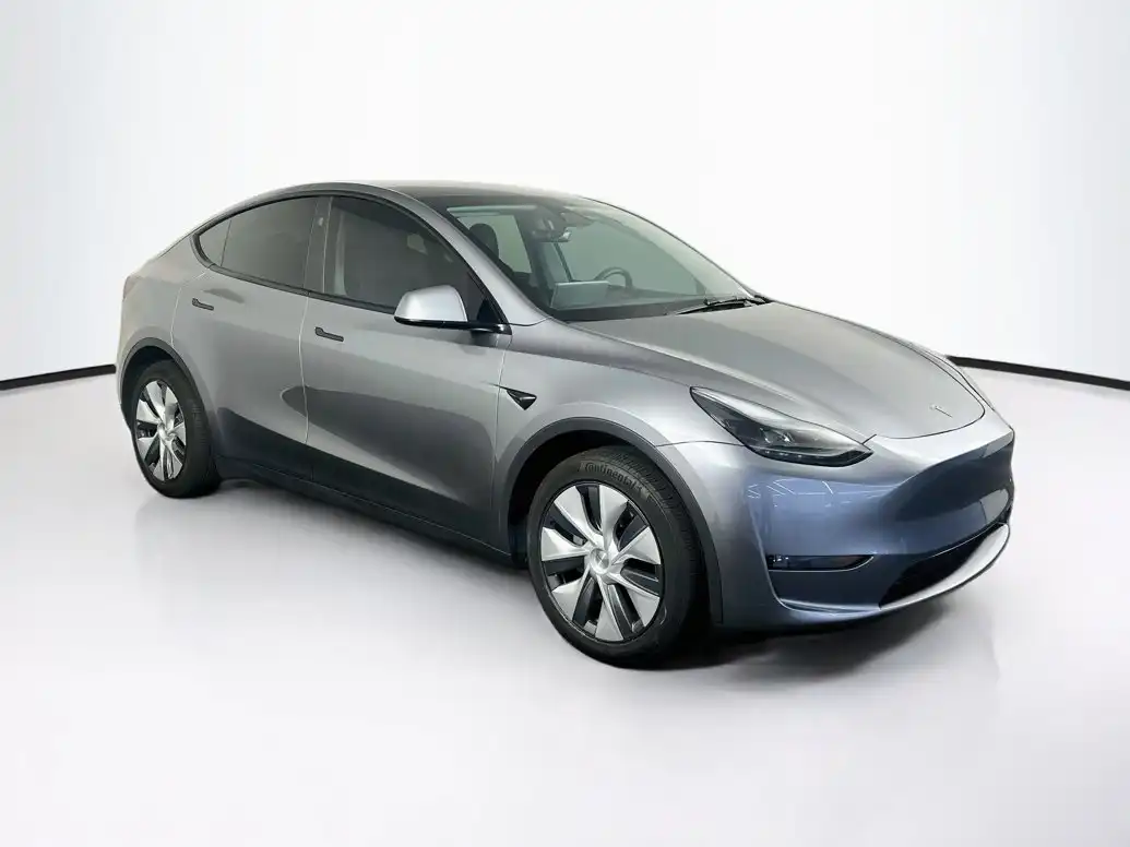 2025 Tesla Model Y Long Range RWD's photo