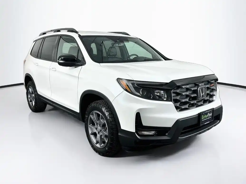 2024 Honda Passport 3.5 TrailSport 4WD Auto's photo