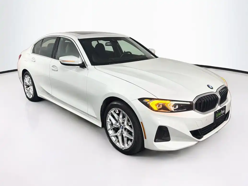 2026 BMW 3 Series 330i Sedan's photo