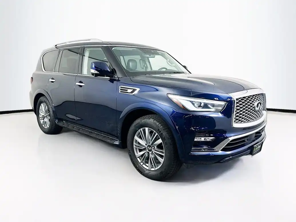 2021 INFINITI QX80's photo