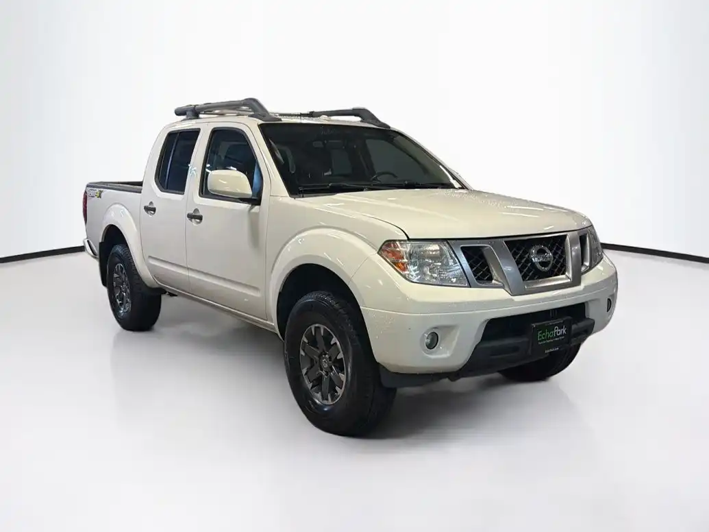 2018 Nissan Frontier 4.0 PRO-4X Crew Cab 4X4 AT's photo