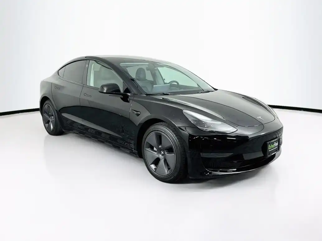 2023 Tesla Model 3 Base's photo