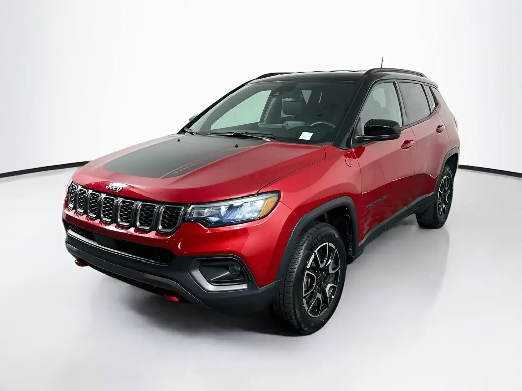 2025 Jeep Compass Trailhawk 4X4 photo 3
