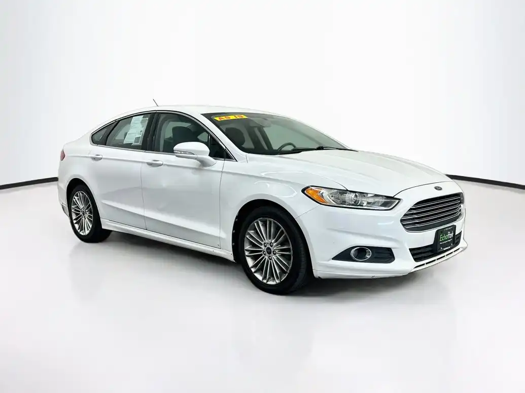 2013 Ford Fusion SE FWD I4's photo
