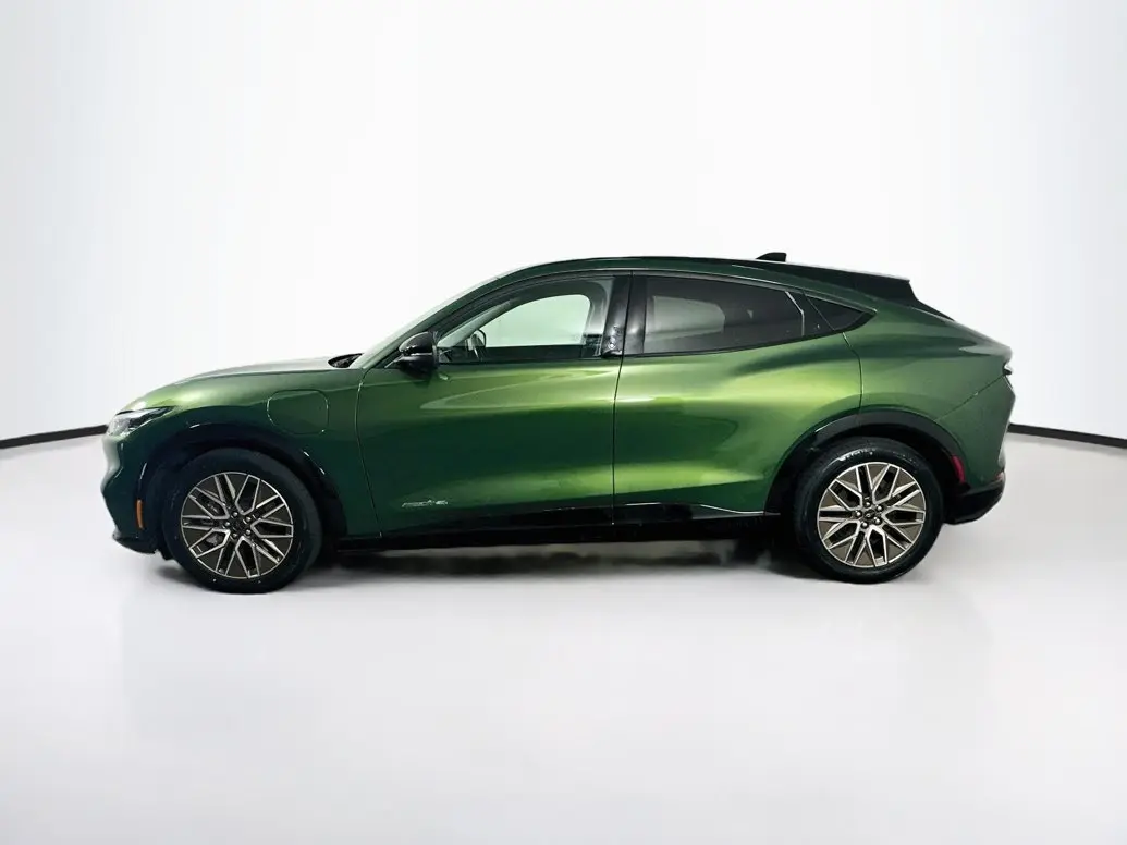 2024 Ford Mustang-Mach-e Premium photo 4