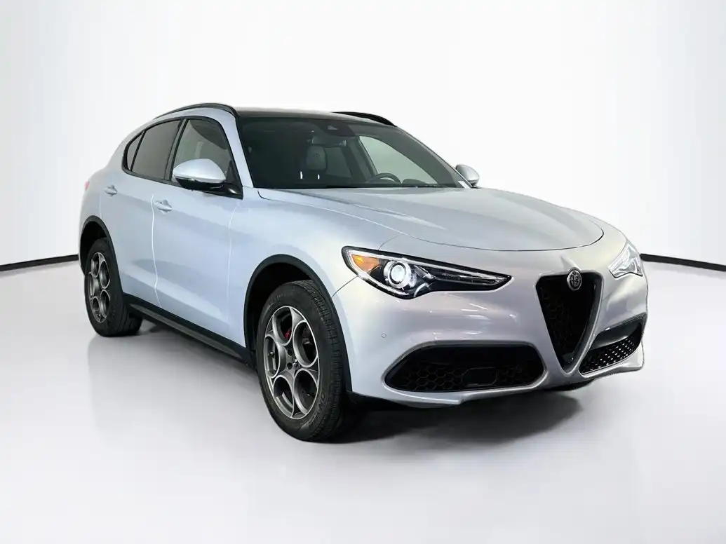 2023 Alfa Romeo Stelvio Sprint RWD's photo