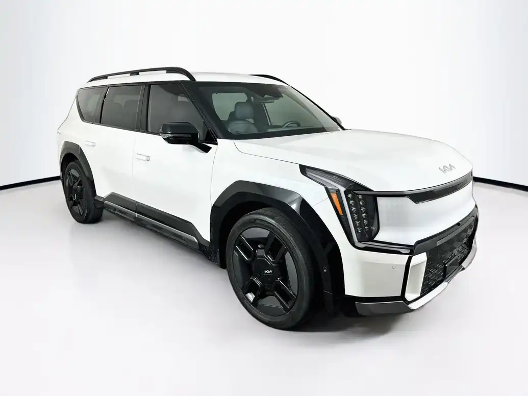 2024 Kia EV9 GT-Line AWD's photo