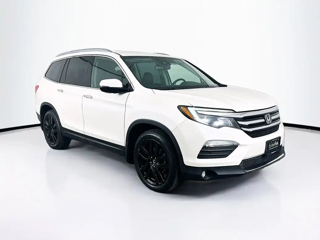 2018 Honda Pilot 4WD Elite's photo