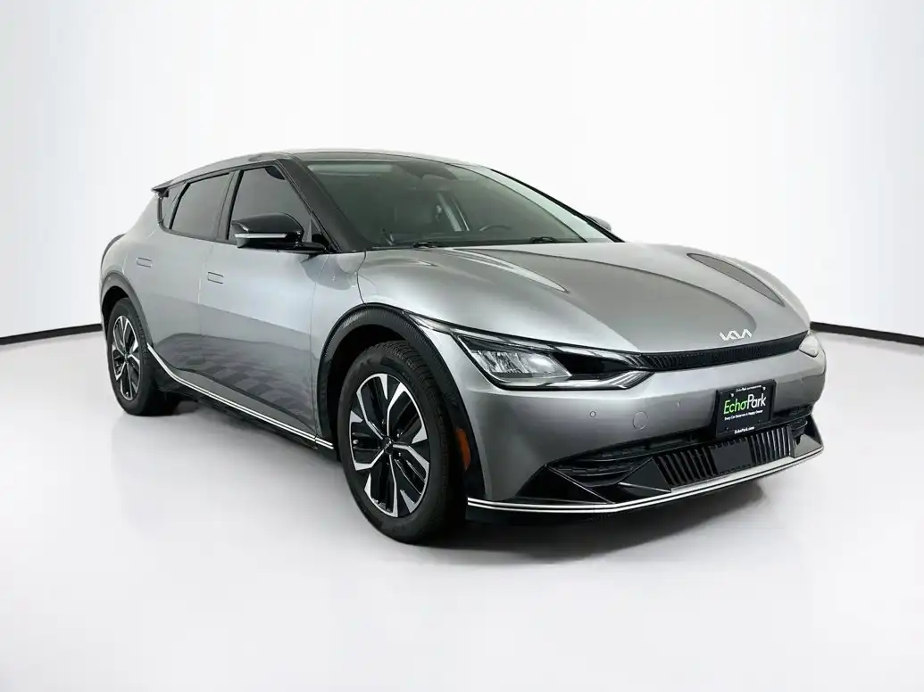 2023 Kia EV6 Wind's photo
