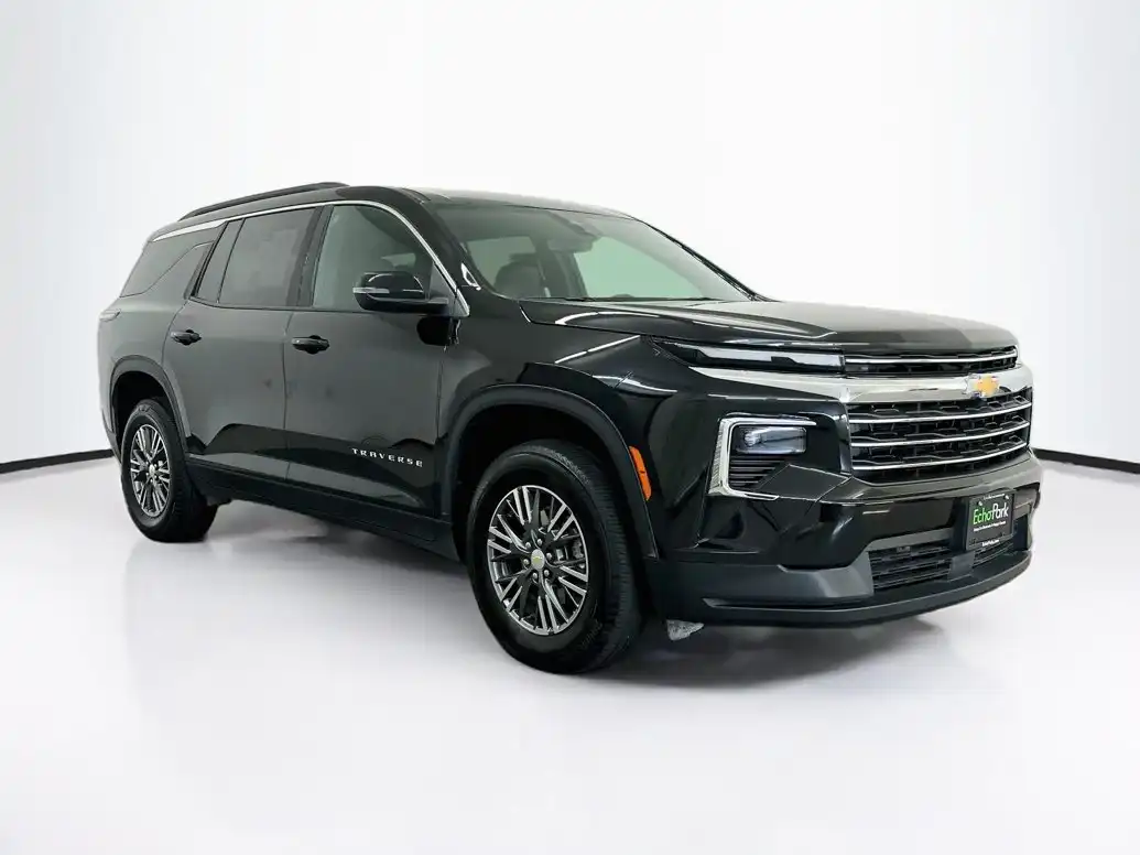 2026 Chevrolet Traverse LT AWD's photo