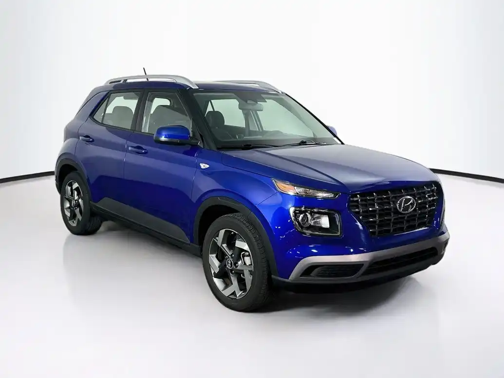 2024 Hyundai Venue SEL IVT's photo