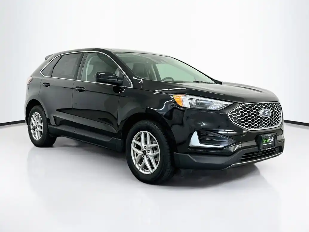2024 Ford Edge SEL AWD's photo